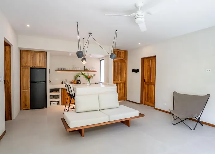 Botanika Suites