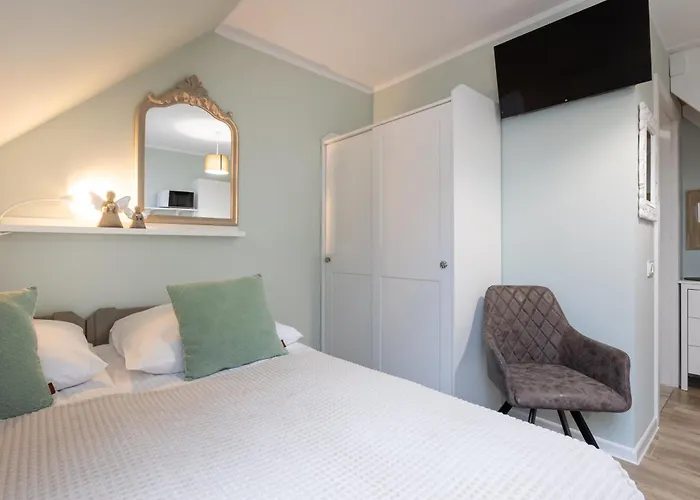 Apartementy "Weranda" Z Ogrodem W Centrum