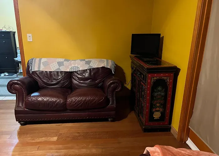 Beautiful Victorian House, Room