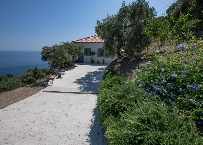 Avgi Villa