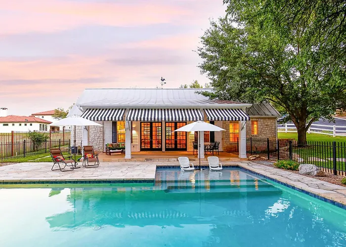 Luxury Golf Course Private Retreat With Heated Swimming Pool