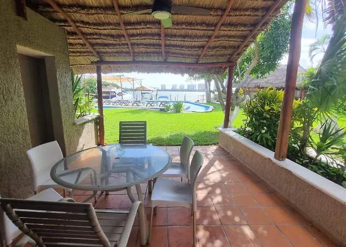 Villas La Marina