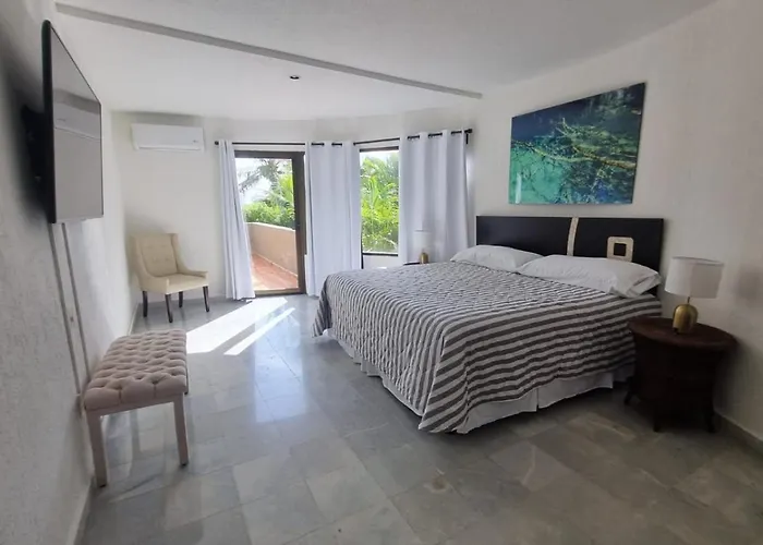 Villas La Marina
