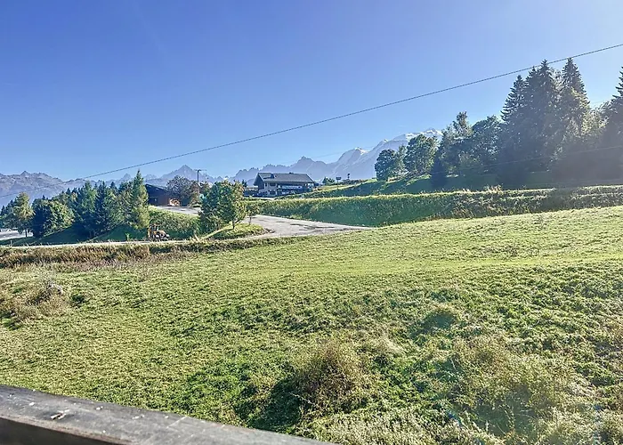 2 Pieces + Mezzanine Au Pied Des Pistes Avec Parking - Combloux