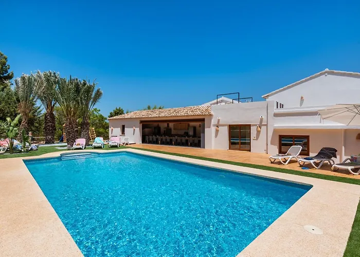 Villa Joan - Plusholidays