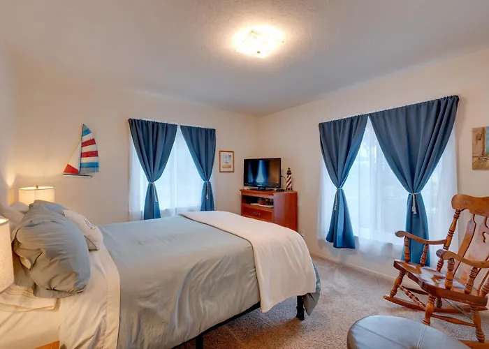 Downtown Jackson Gem! W/ Patio, Pool Table & Games