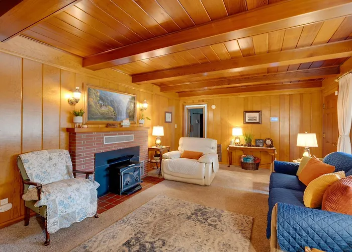Downtown Jackson Gem! W/ Patio, Pool Table & Games