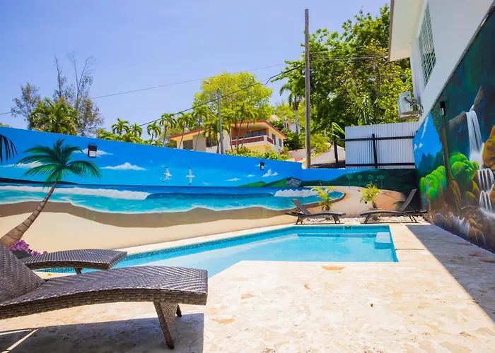 Chris Guest House