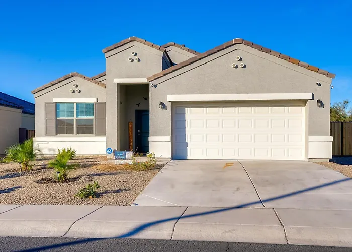 Private Pool: Relaxing Phoenix Area Vacation Home!