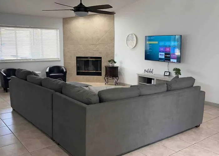 Spacious Getaway! Pool, Spa, Sleeps 9