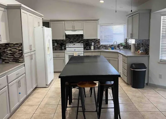 Spacious Getaway! Pool, Spa, Sleeps 9