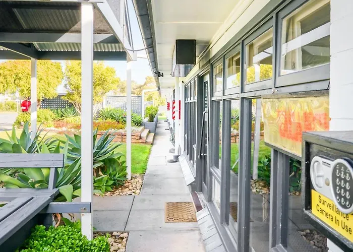 Meningie Waterfront Motel