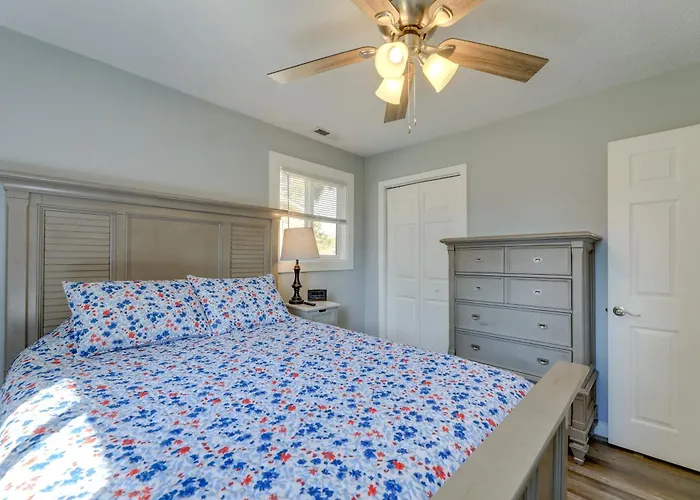 New Bern Abode W/ Yard ~ 2 Mi To Neuse River