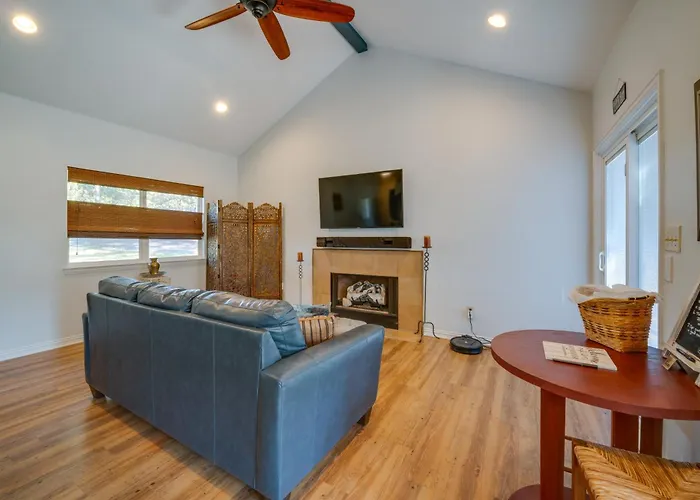Pottsboro Vacation Rental - Walk To Lake Texoma!