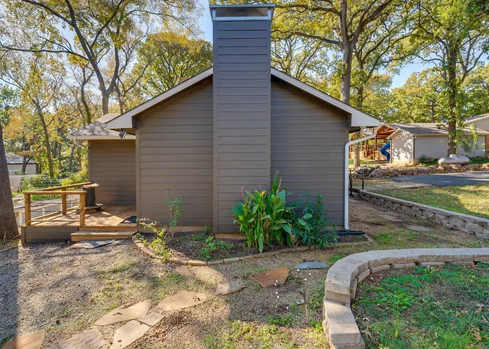 Pottsboro Vacation Rental - Walk To Lake Texoma!