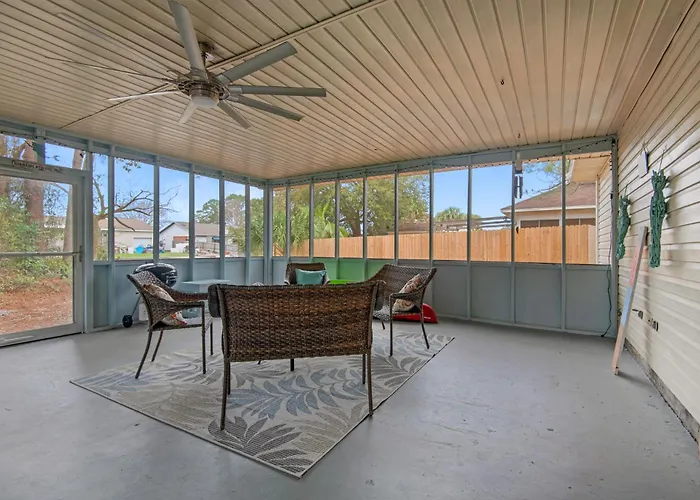 Gulf Brz-Beaches-Dwntwn Pns-Pet Friendly-Canal