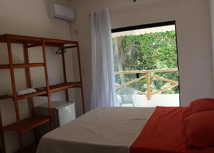 Casa Aroeira Pousada
