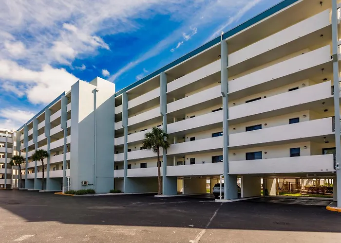 Lovely Marco Island Condo W/ Private Bay View