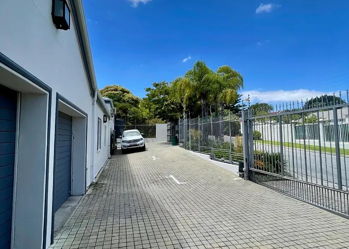 Constantiaberg Eco-Villa
