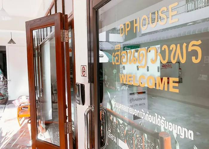 Dphouse Center Of Old Chiang Mai