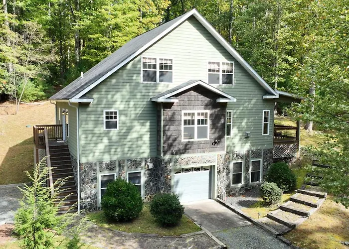 Simply Bearadise - Powder Horn Mountain