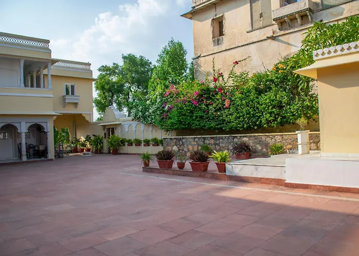 Titardi Garh- 18Th Century Castle Homestay