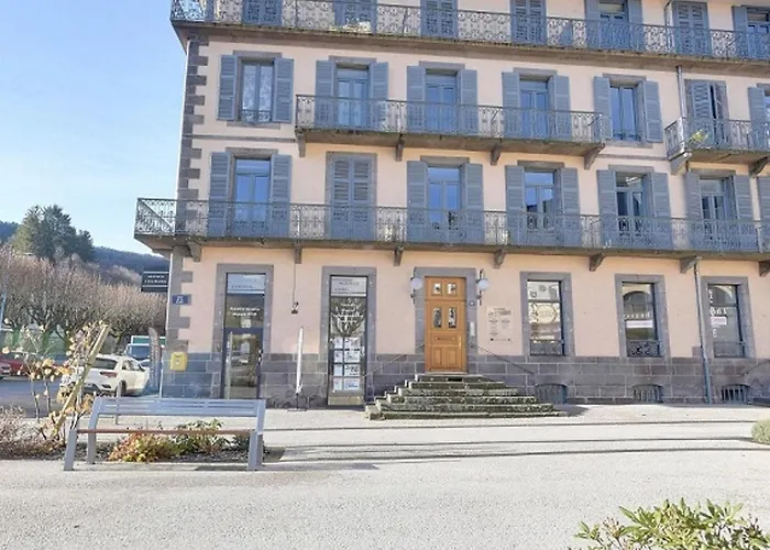Appartement T3 Centre La Bourboule Avec Balcon Et Un Petit Chien Accepte