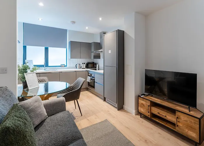 123 Queen Street - Home Crowd Luxury Apartments