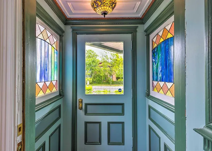 Charming Greenport Gem 1, 1 Mile To Ferry!
