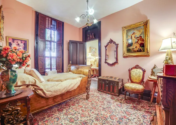 Vintage Apartment In Historic Downtown La Porte
