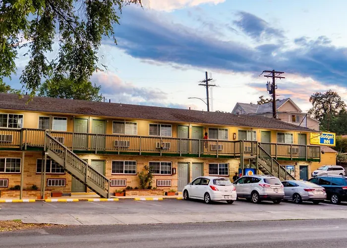 Budget Inn