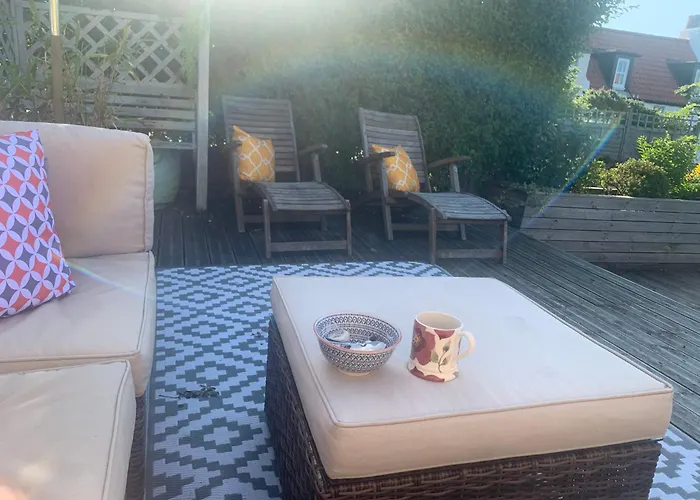 Stylish Elie Beach Retreat Seaview & Sunny Deck
