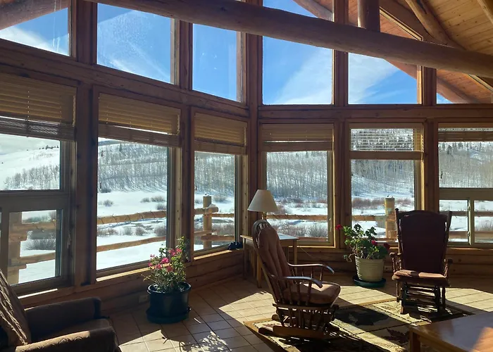 Wapiti Retreat At 22 West Cabins And Recreation