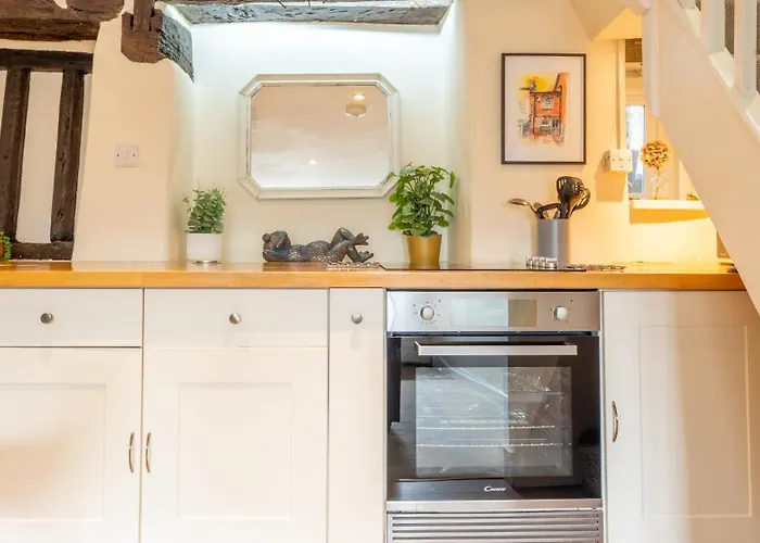 Wee Toad Hole Heart Of Kendal - Cottage Sleeps 4-6 - Dogs Welcome