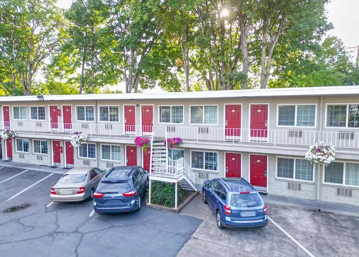 Campus Inn & Suites Eugene Downtown