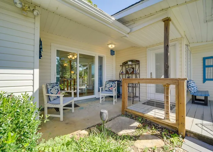 Serene Lake Junaluska Gem: Deck & Mountain Views