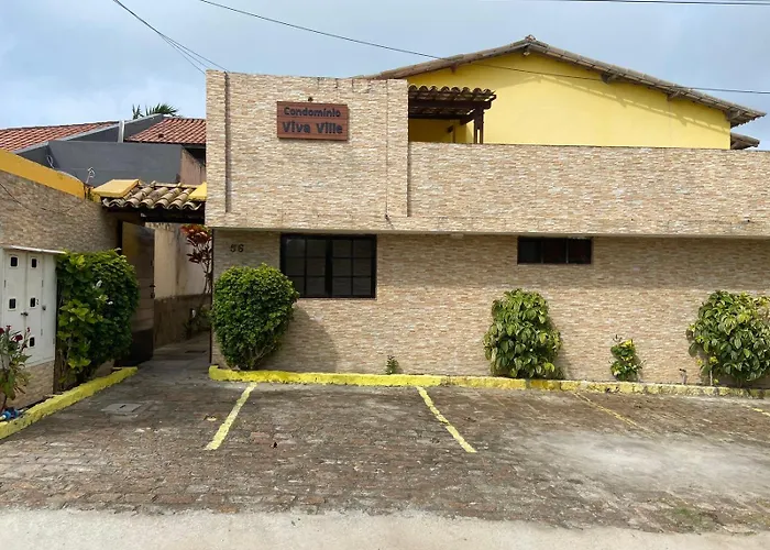Duplex em condomínio no Barra Mar