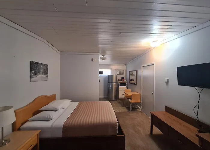Sundowner Motel