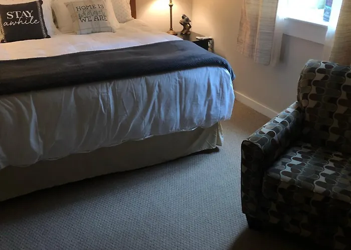 Modern Garden Suite With Ultra-Fast Fiber Near Stowe