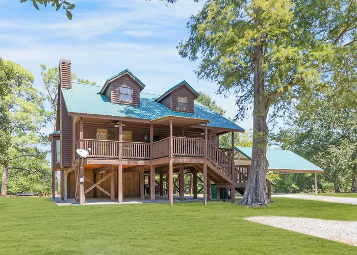 Experience Louisiana, Cabin On Bayou Petite Anse