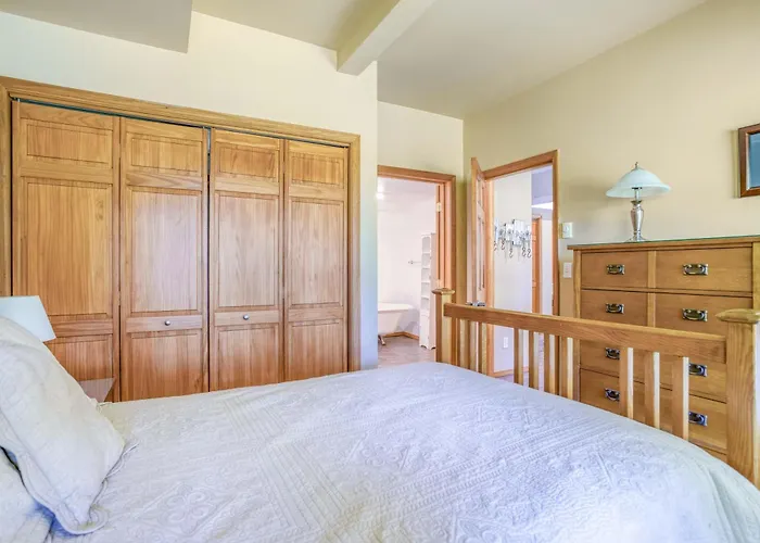 Otter Rock Hideaway