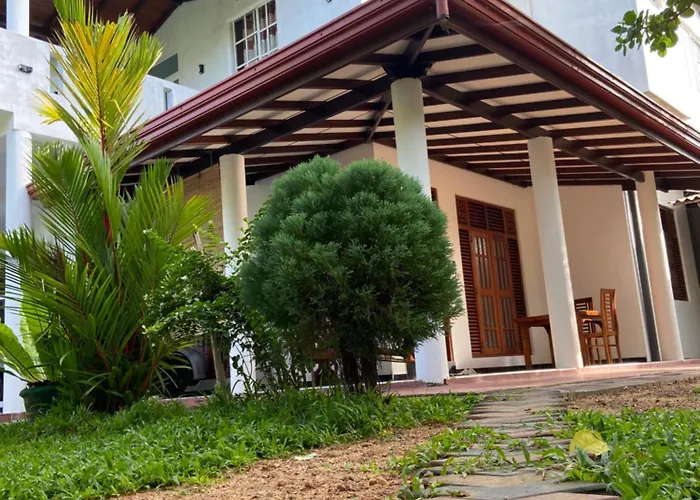 Mirissa Gold Rush Villa