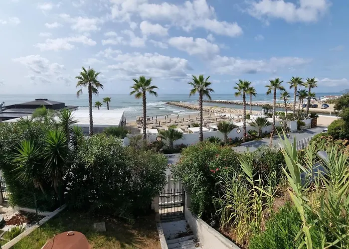 La Villa Fronte Spiaggia Bandiera Blu