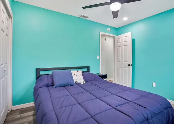 Coral Cottage