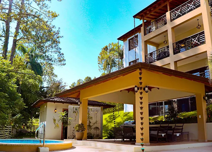 Vista Del Campo Country Club & Villas