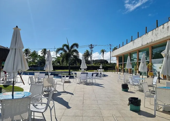 Muro Alto Condomínio Clube Porto de Galinhas por Brevelar
