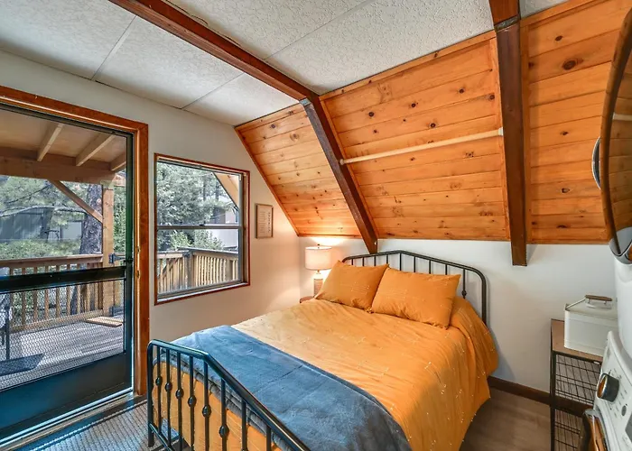 Deck & Grill: A-Frame Cabin In Munds Park!