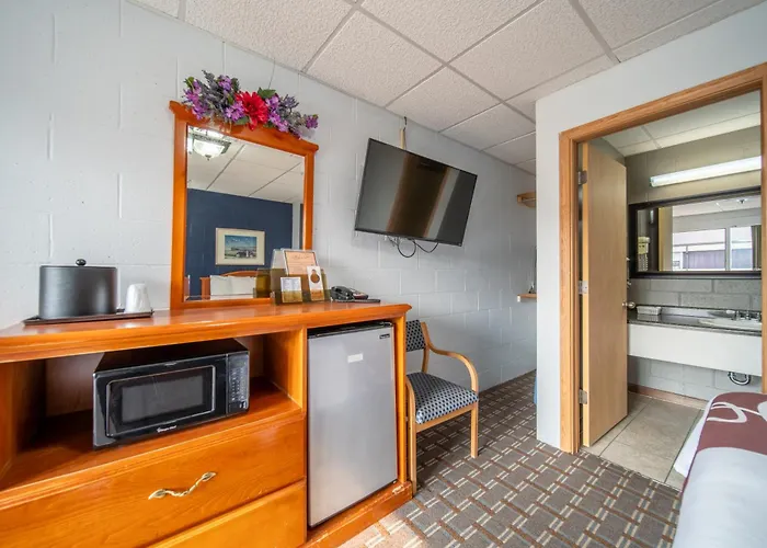 Sleep-Ees Inn, Saginaw & Frankenmuth