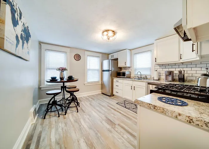 Meadville Apartment W/ Deck < 2 Mi To Allegheny!