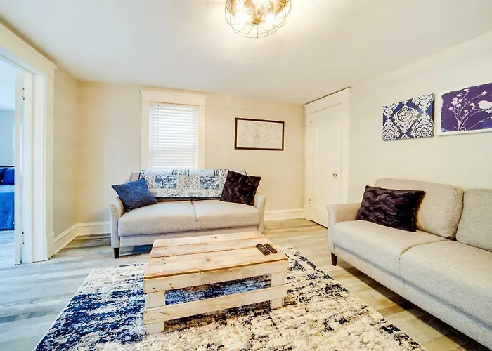 Meadville Apartment W/ Deck < 2 Mi To Allegheny!